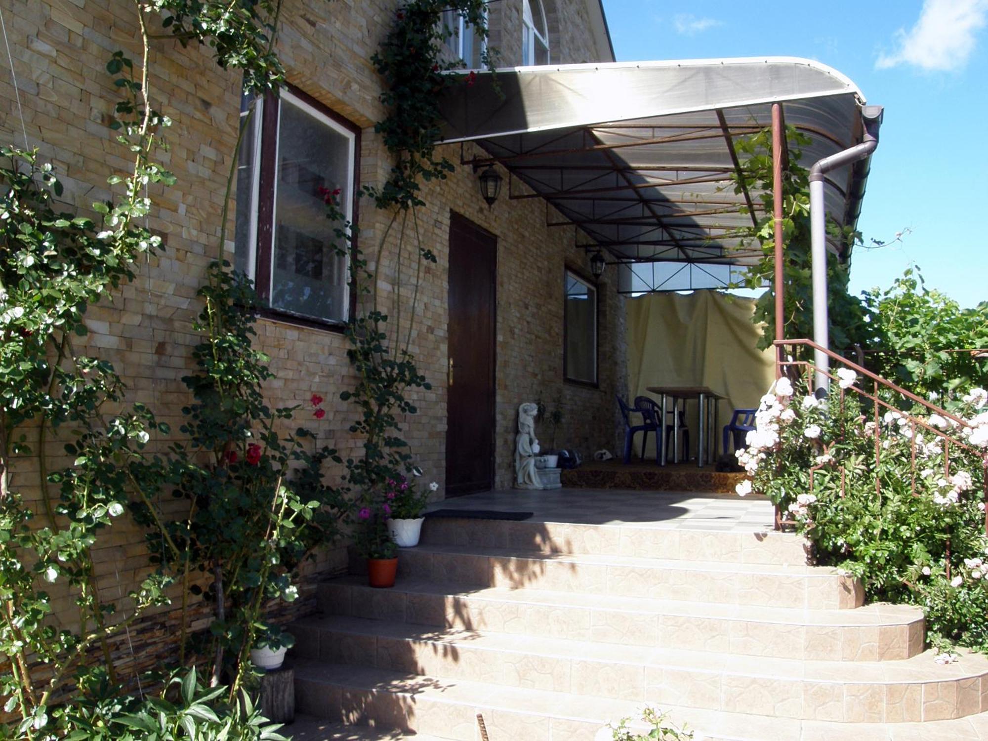 Guest House Kamenny Dom Karolino-Buhaz Esterno foto
