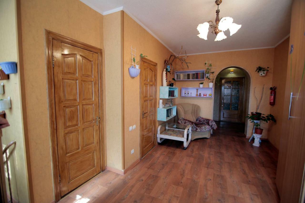 Guest House Kamenny Dom Karolino-Buhaz Esterno foto