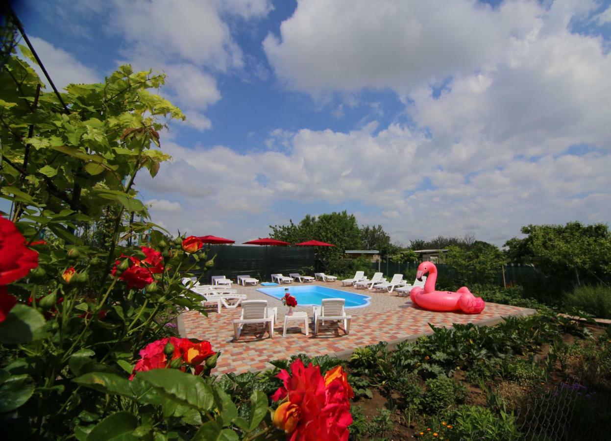 Guest House Kamenny Dom Karolino-Buhaz Esterno foto